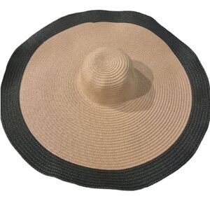 NEW xl big floppy tan and black straw flexible sun beach hat
